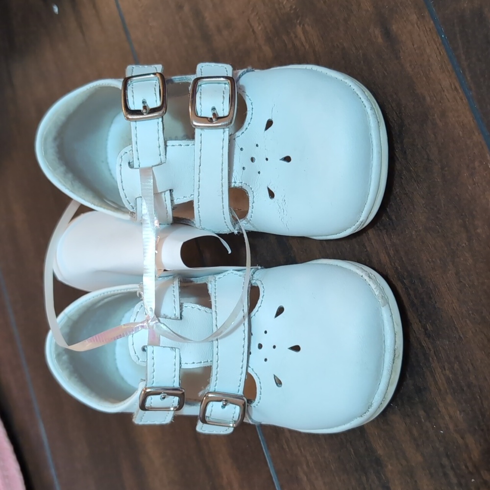 Angel double buckle Mary Jane, white, size 5